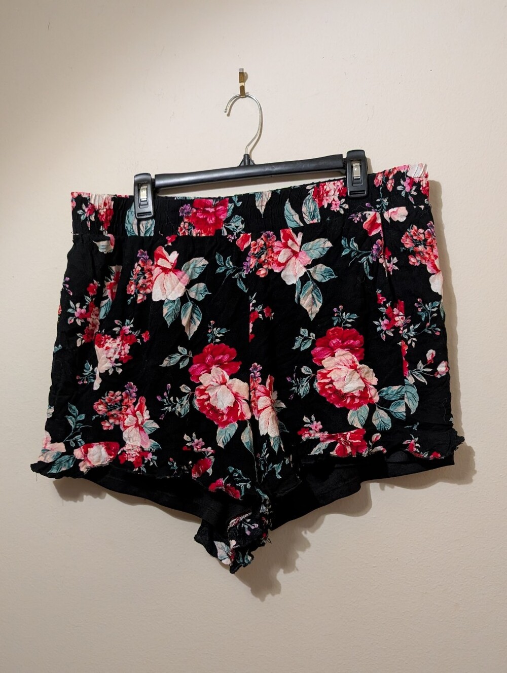 Torrid Lined Floral Shorts with Ruffle Trim Bloomers Size 1